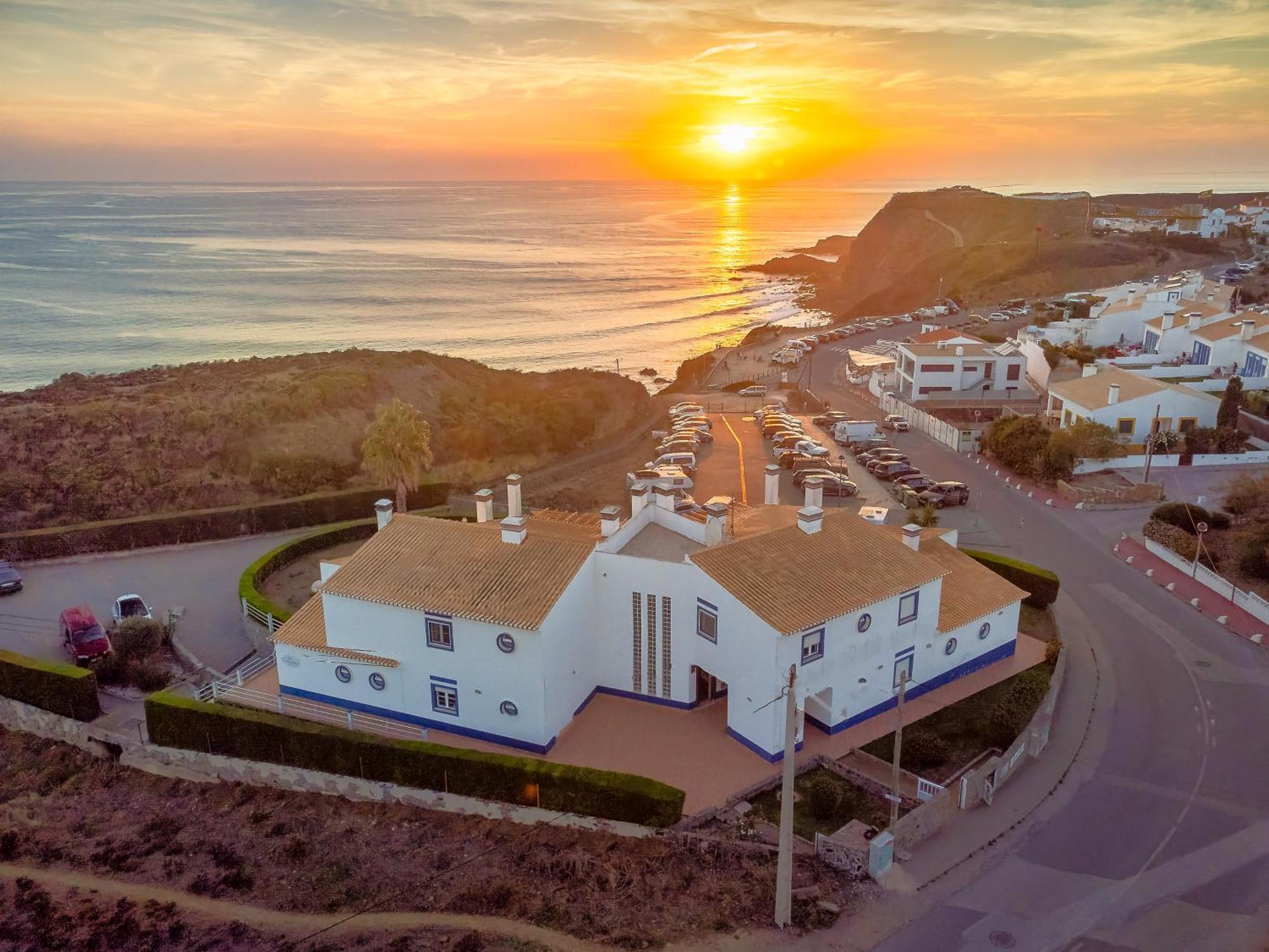 Sweet Home Arrifana // Beachhouse Praia da Arrifana Exterior photo