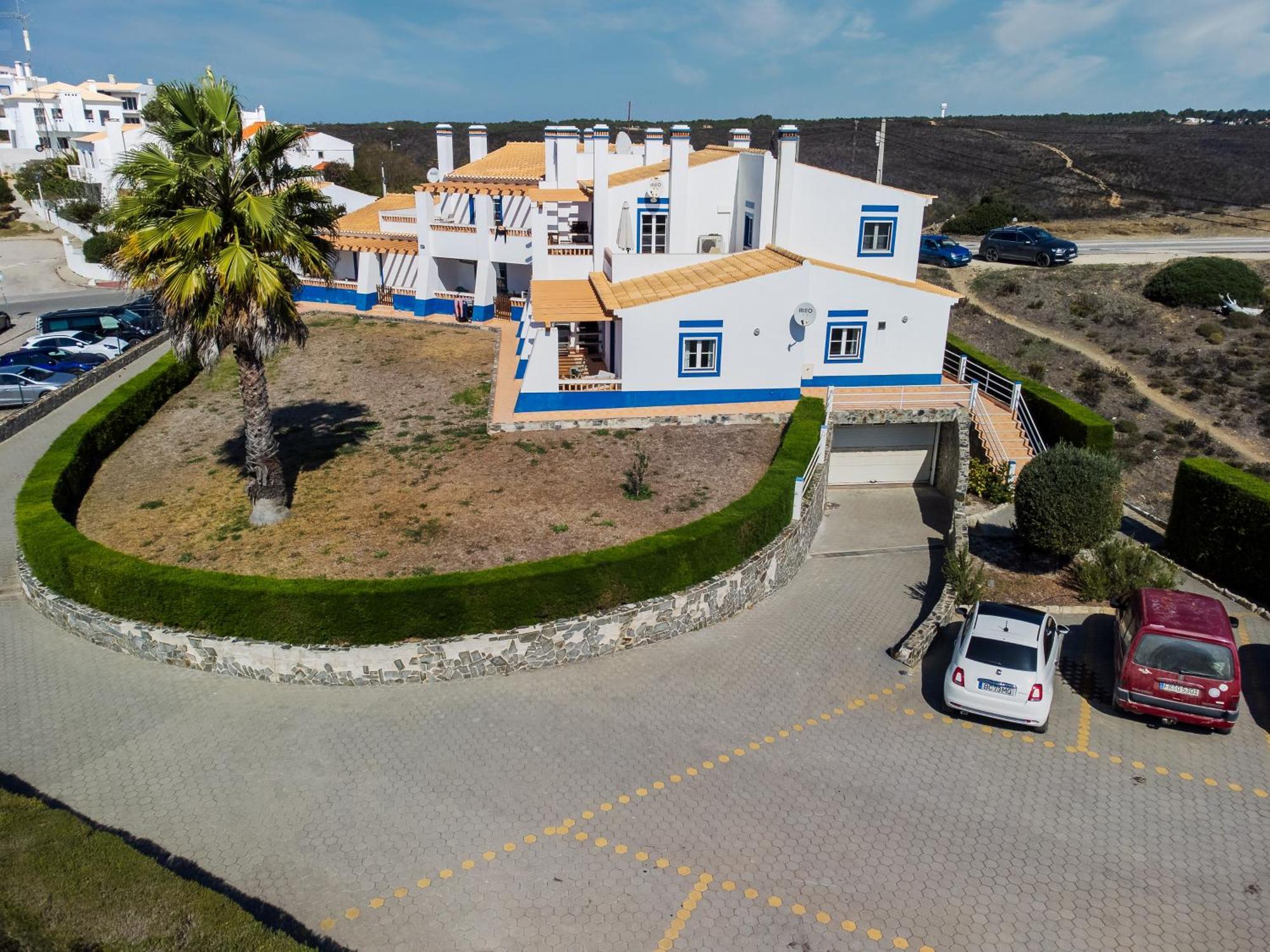 Sweet Home Arrifana // Beachhouse Praia da Arrifana Exterior photo